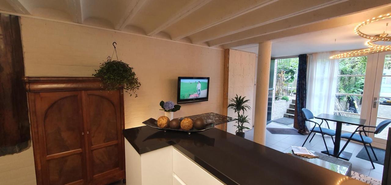 Appartement Waar Maas & Waal..... à Woudrichem Extérieur photo